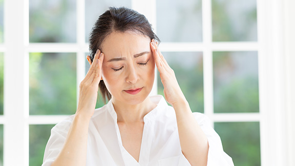 頭痛は、発症する時間帯や場所が重要！